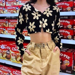 NWT Empty Soda Daisy Delusions Crop Top